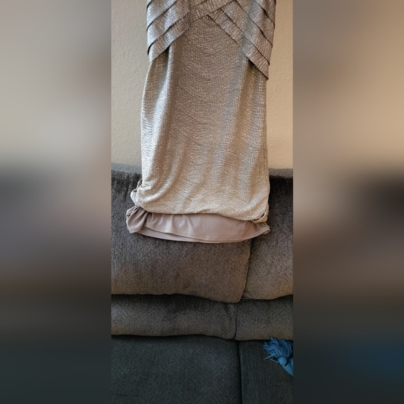 Max & Cleo Gold Dress 100% Polyester Size 6 - Picture 5 of 7